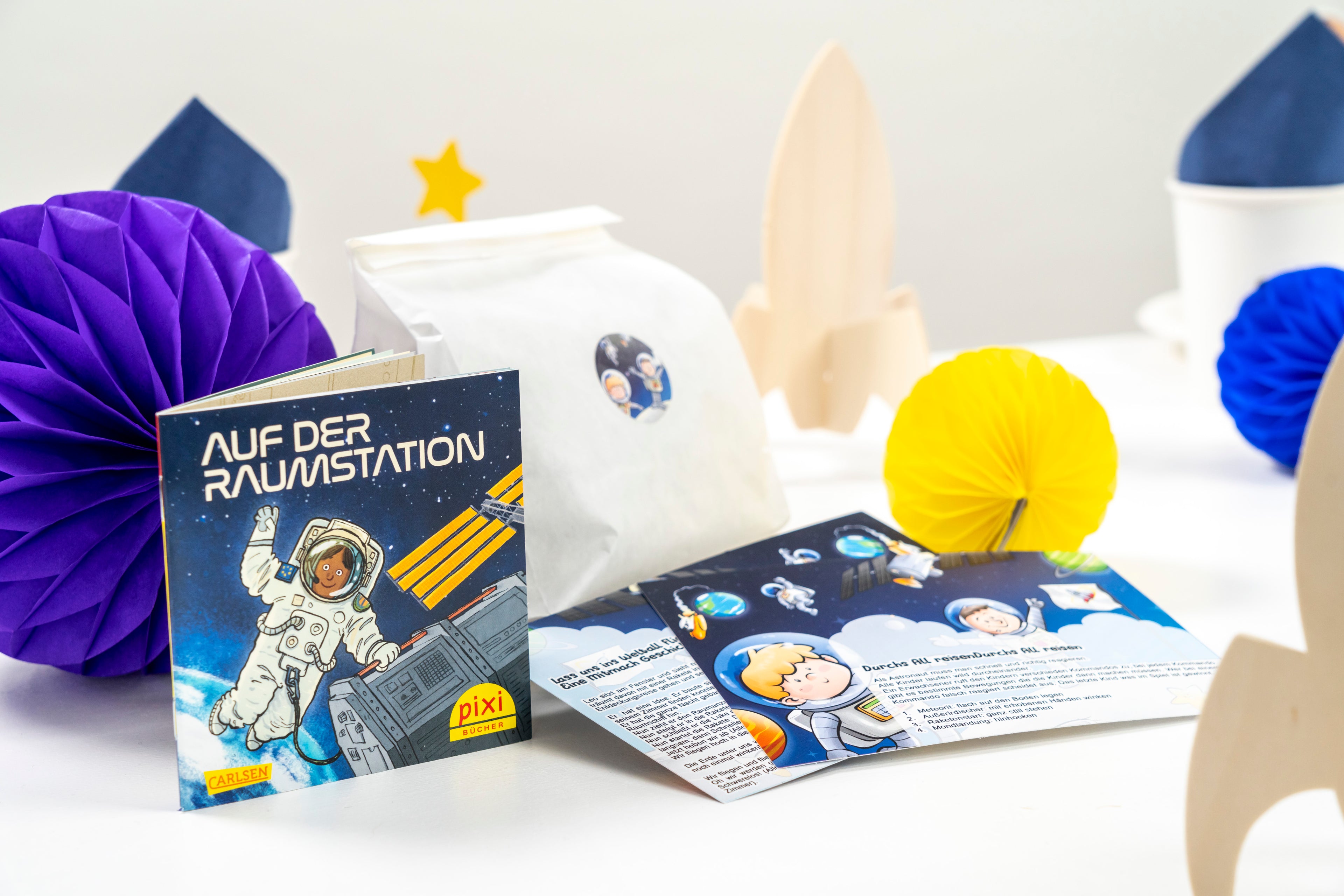 Kinderparty, Kindergeburtstag, Astronaut, Mottoparty, Feiern, Spielideen, The Kinder Party Box, Einladungskarte, Kuchenrezepte